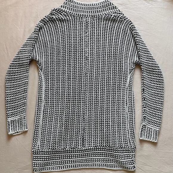 Pink Republic Women’s Open Knit Black and White Cardigan Size Large - Picture 3 of 6